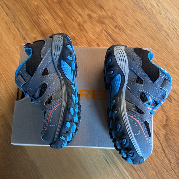 Merrell Little Kid's Trail Chaser Jr Hiking Shoe, Grey/Black - Picture 6 of 10